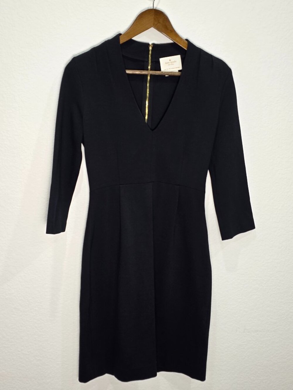 Kate Spade New York Shannon Black V-Neck Sheath Dress Gold Zipper Size 2